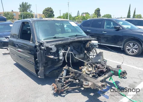 2004 Chevrolet Silverado 1500 Ss z USA, uszkodzony, nr VIN 2GCEK19N141335122